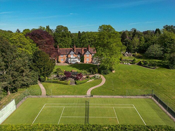6 Bedroom Detached House For Sale In Snitterfield Road, Bearley, Stratford-upon-Avon, Warwickshire, CV37