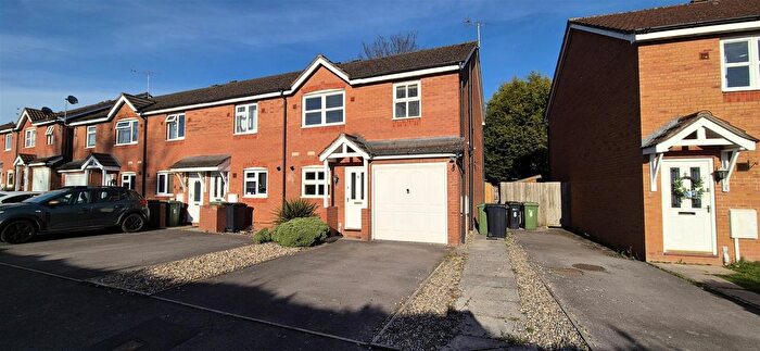 3 Bedroom Semi-Detached House To Rent In Kings Crescent, Hereford, HR1