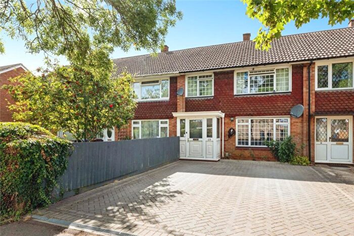 3 Bedroom Terraced House For Sale In Leach Road, Bicester, Oxfordshire, OX26