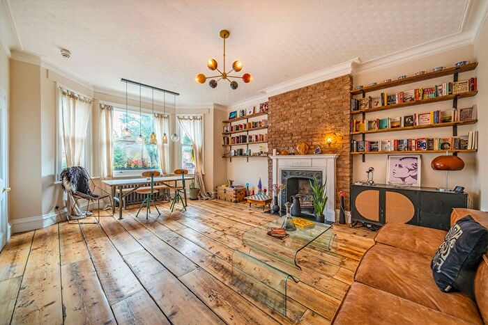 1 Bedroom Flat To Rent In Frognal Lane, London, NW3