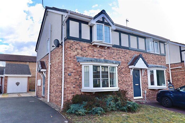 3 Bedroom Semi-Detached House For Sale In Centurion Way, Brough, HU15