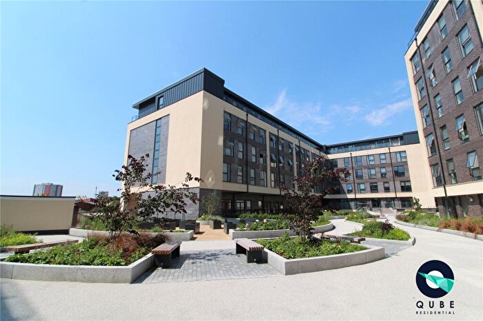 2 Bedroom Flat To Rent In Bridgewater Point, Worrall Street, Salford, Greater Manchester, M5