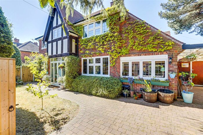3 Bedroom Detached House For Sale In Fellows Road, Beeston, Nottinghamshire, NG9