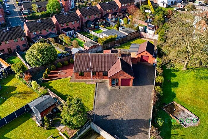 3 Bedroom Detached Bungalow For Sale In Park Road, Shirebrook, NG20