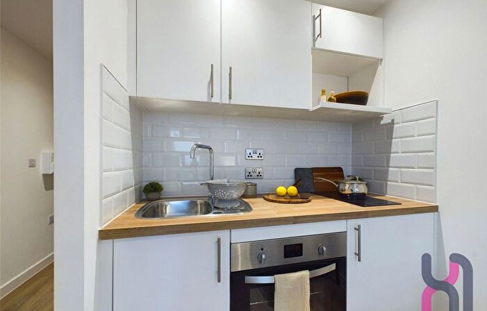 1 Bedroom Flat To Rent In Frederick Road, Salford, M6