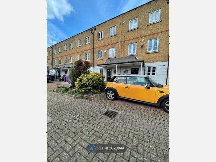3 Bedroom Terraced House To Rent In Jodrell Road, London, E3