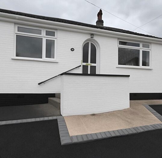 2 Bedroom Detached Bungalow To Rent In Thomas Avenue, Dyserth, Rhyl, LL18