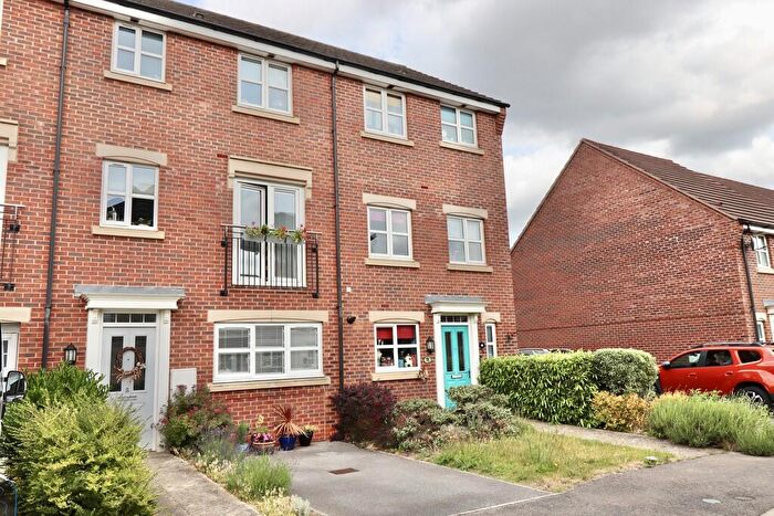 4 Bedroom Town House For Sale In Spire Close, Lincoln, LN1