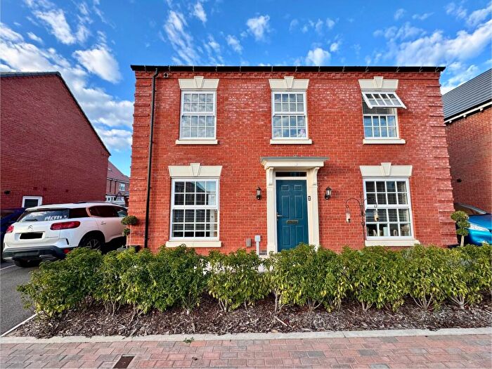 4 Bedroom Detached House For Sale In Lowe Street, Hugglescote, Coalville, LE67