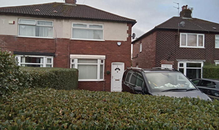2 Bedroom Semi-Detached House To Rent In Beverley Avenue, Denton, Manchester, M34