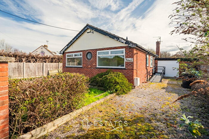 3 Bedroom Detached Bungalow For Sale In Denbigh Circle, Kinmel Bay, LL18