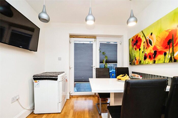 3 Bedroom Terraced House For Sale In Ravenhill Road, London, E13