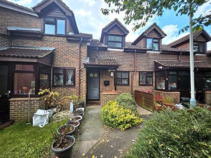 1 Bedroom Terraced House To Rent In Sharpness Close Hayes, Middlesex, UB4