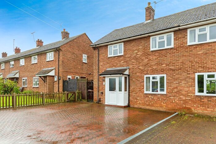 2 Bedroom Semi Detached House For Sale In Friars Road, Weston, Hitchin, SG4