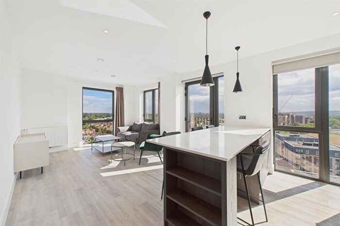 2 Bedroom Flat To Rent In Acer Point, Watford, WD18