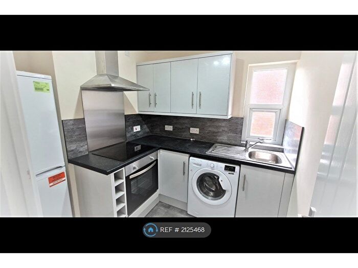 1 Bedroom Flat To Rent In Monk Bridge Road, Leeds, LS6