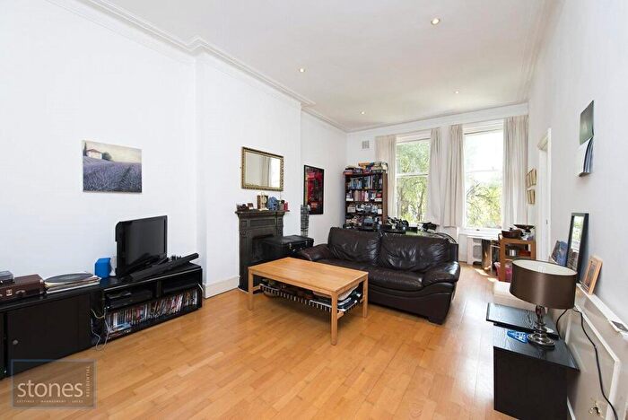 2 Bedroom Apartment To Rent In Greencroft Gardens, South Hampstead, London, NW6