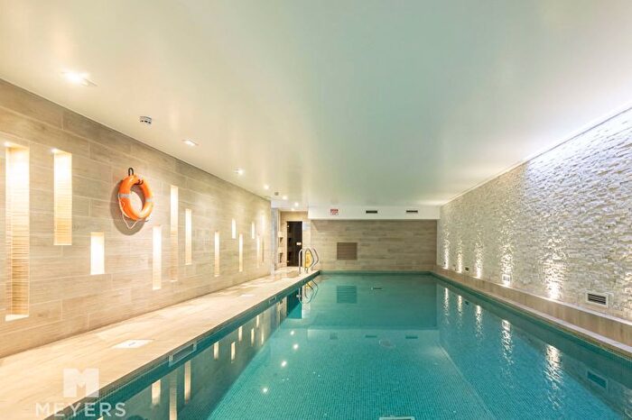 1 Bedroom Flat For Sale In Exton Gardens, , Knyveton Road, BH1