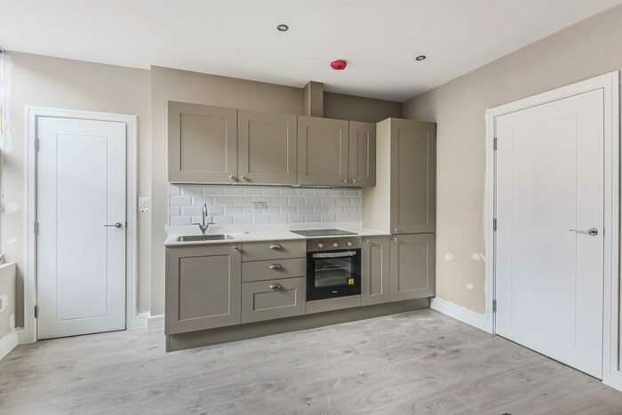 1 Bedroom Apartment To Rent In Northbrook Street, Newbury, RG14