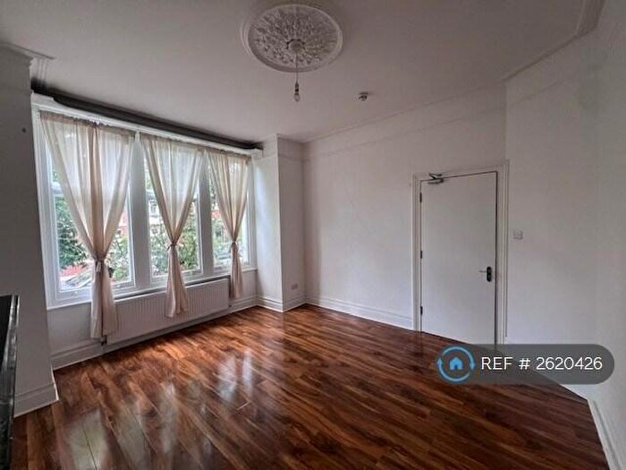 6 Bedroom Semi-Detached House To Rent In Fawnbrake Avenue, Herne Hill, Brixton, Clapham, Camberwell, SE24