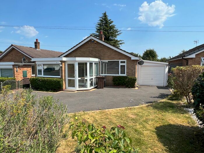 3 Bedroom Bungalow To Rent In Moorlands Drive, Shirley, Solihull, B90