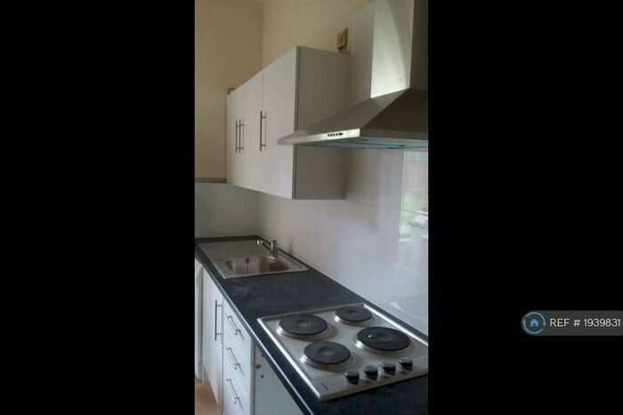 2 Bedroom Flat To Rent In Morgan Street, Dundee, DD4