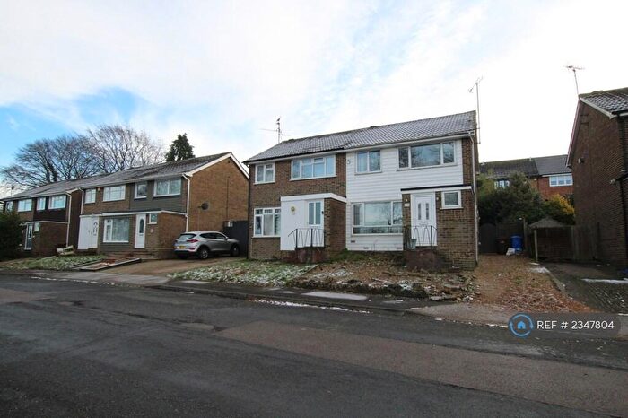 3 Bedroom Semi-Detached House To Rent In Sundridge Drive, Chatham, ME5