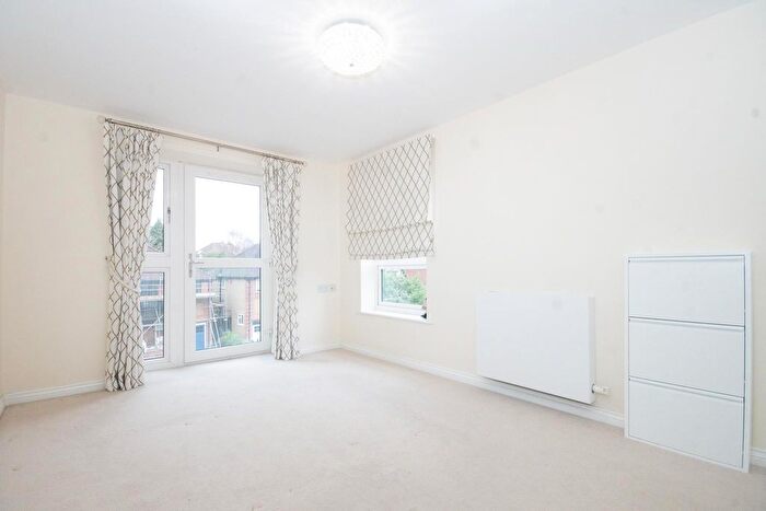 1 Bedroom Property For Sale In Heath Lodge, Marsh Road, Pinner, HA5