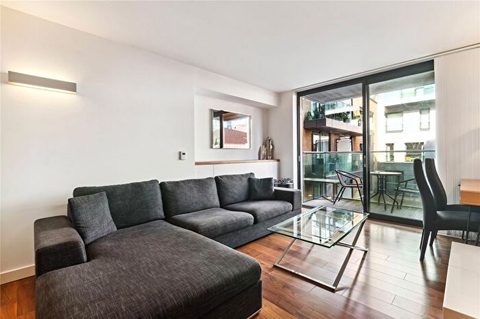 1 Bedroom Flat To Rent In Bolsover Street, Fitzrovia, W1W