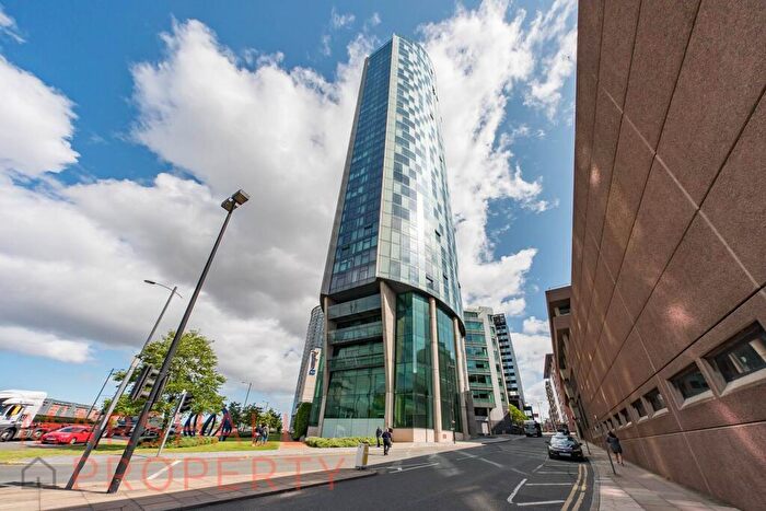 2 Bedroom Apartment For Sale In West Tower, Liverpool, Merseyside, L3