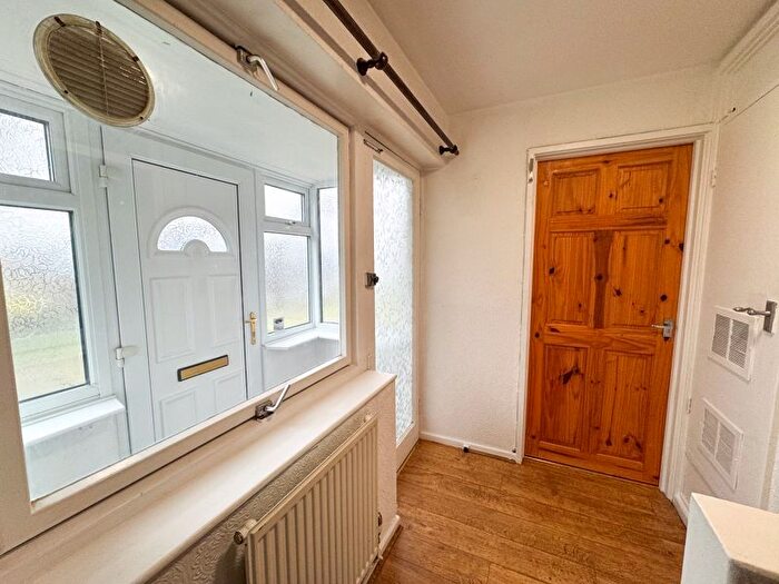 3 Bedroom End Of Terrace House For Sale In Boulevard Way, Grimsby, DN31