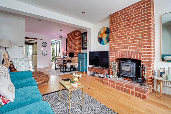 3 Bedroom Terraced House For Sale In Harpenden Rise, Harpenden, AL5