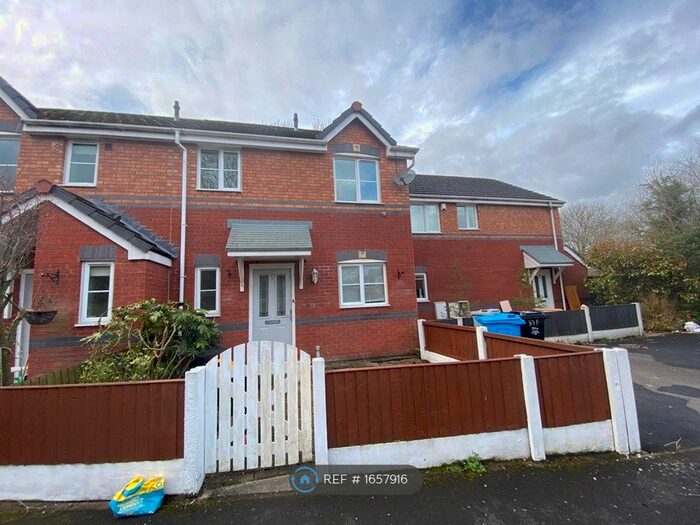 3 Bedroom Terraced House To Rent In Lingfield Avenue, Sale, M33