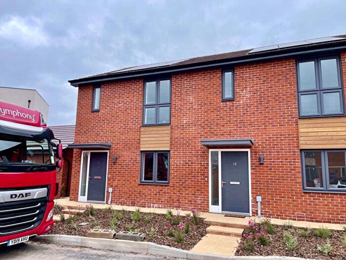 2 Bedroom Flat To Rent In Harding Close, Bristol, BS34