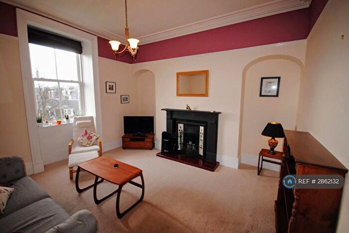 2 Bedroom Flat To Rent In Springbank Terrace, Aberdeen, AB11
