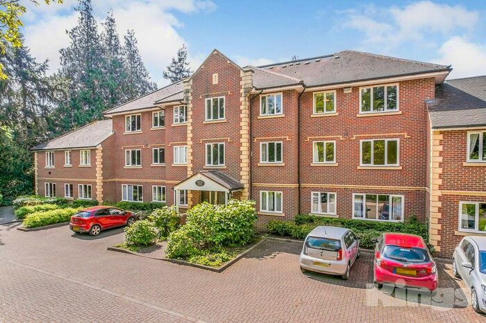 2 Bedroom Flat To Rent In Bayhall Road, Tarland House Bayhall Road, TN2