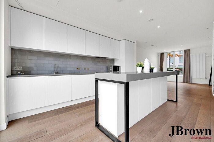 4 Bedroom Terraced House For Sale In Admiralty Avenue, London, E16
