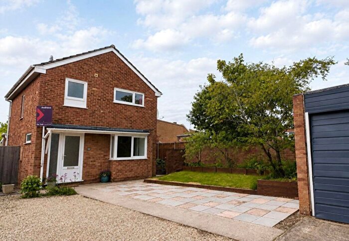 3 Bedroom Detached House For Sale In Read Way, Bishops Cleeve, Cheltenham, Gloucestershire, GL52
