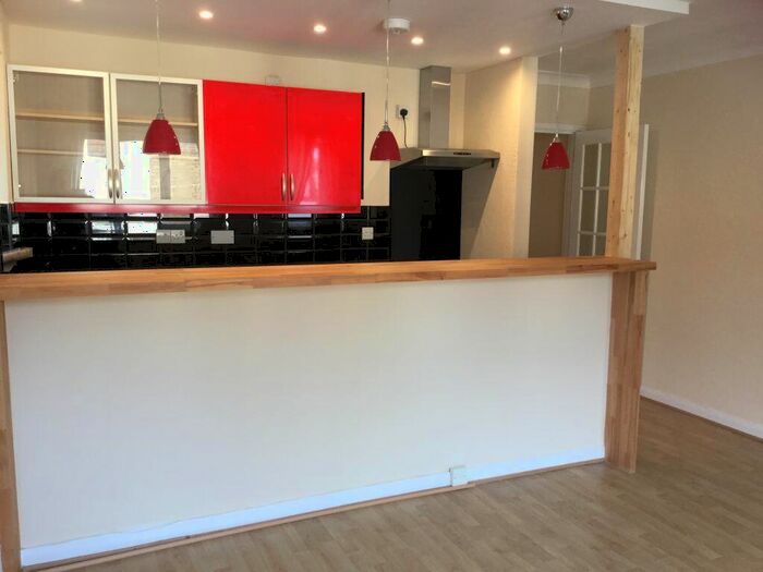 1 Bedroom Flat To Rent In Wickham Close, Sittingbourne, ME9