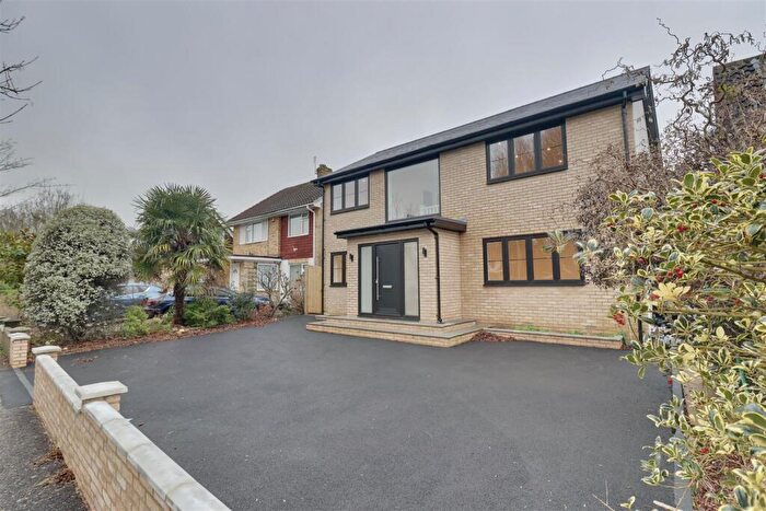 4 Bedroom Detached House For Sale In The Glade, Waterlooville, PO7