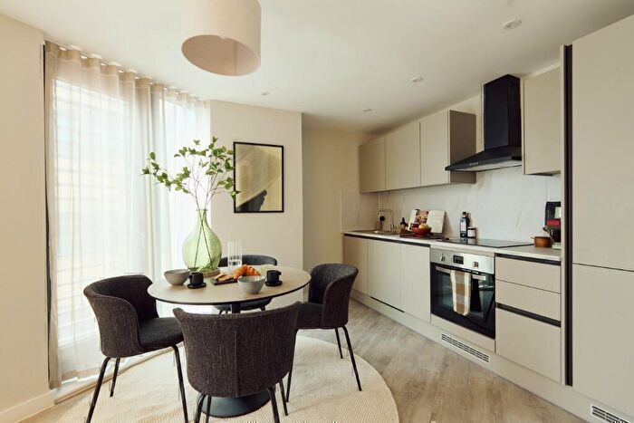 2 Bedroom Apartment To Rent In Flat, Gramercy Tower, Curran Road, Cardiff(City), CF10