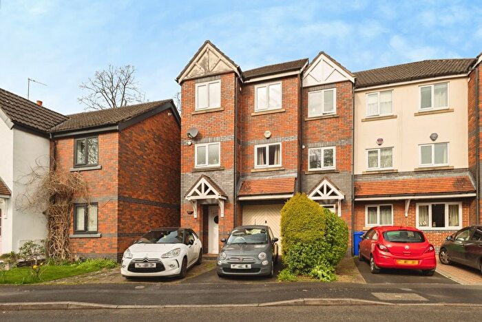 3 Bedroom Town House For Sale In Evans Close, Didsbury, Manchester, Greater Manchester, M20