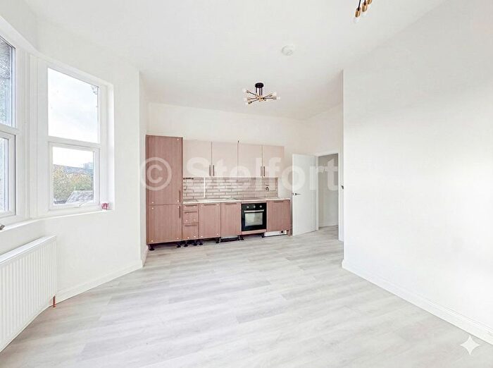 1 Bedroom Flat To Rent In Seven Sisters Road, London, N15
