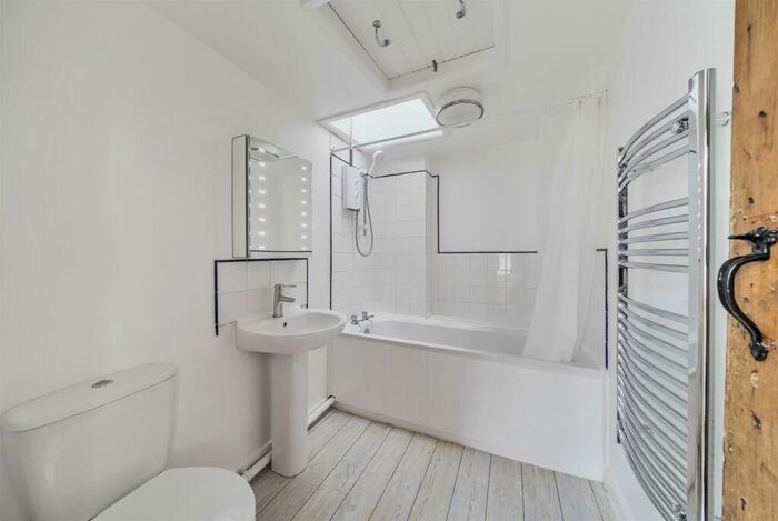 2 Bedroom Semi-Detached House For Sale In Bull Hill, Bideford, EX39