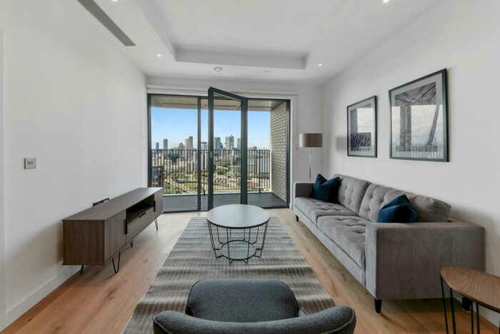 1 Bedroom Apartment To Rent In Defoe House, London City Island, London, E14