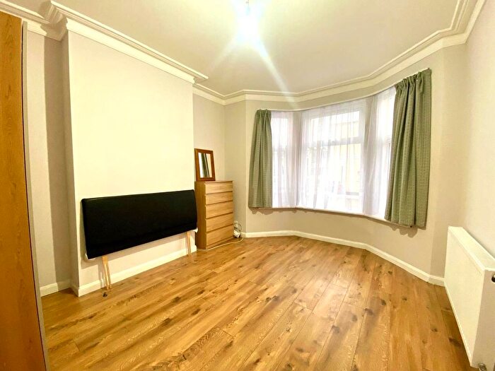 4 Bedroom Terraced House To Rent In Totterdown Street, London, SW17