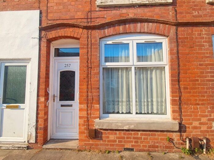 3 Bedroom Terraced House For Sale In Mere Road, Leicester, LE5