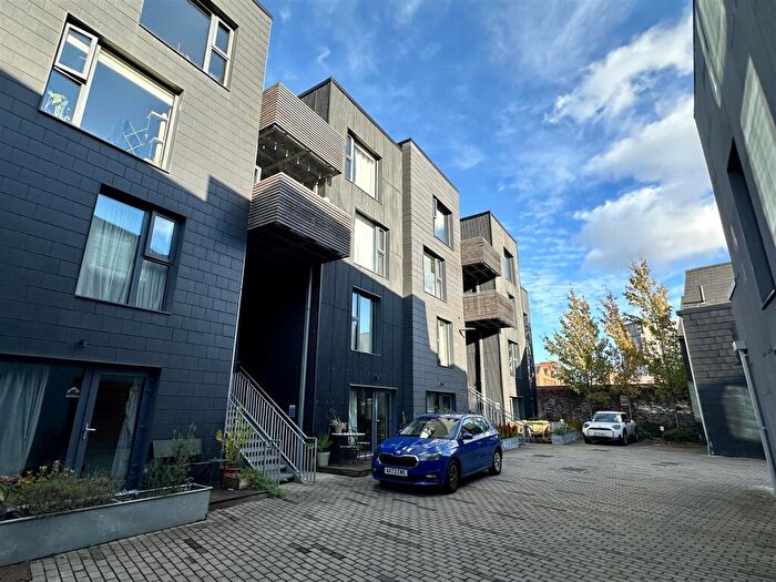 2 Bedroom Duplex To Rent In Little Kelham, Sheffield, S3