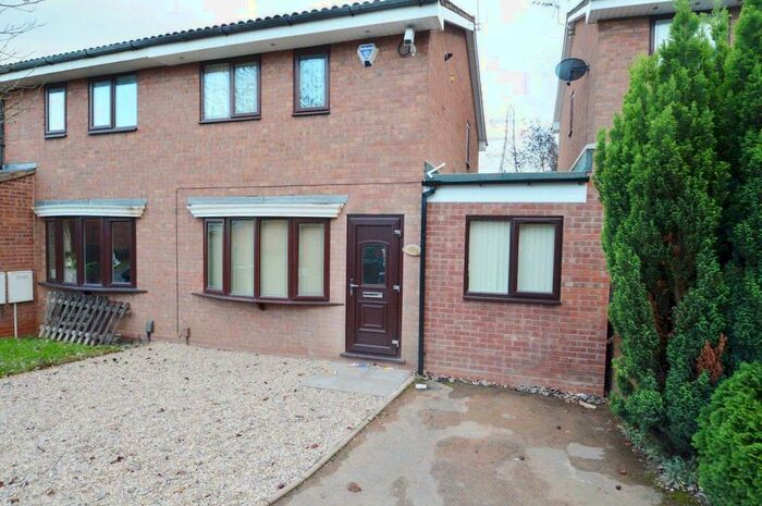 5 Bedroom House To Rent In Heeley Road, Birmingham, B29