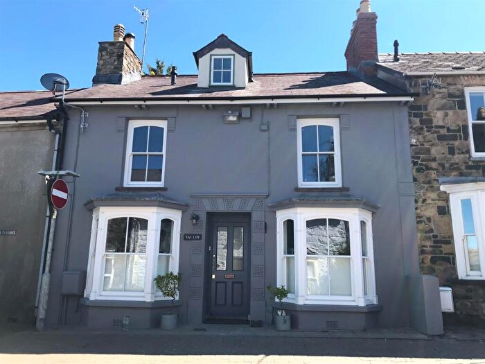 4 Bedroom Terraced House For Sale In Tai Loy, West Street, Newport, SA42